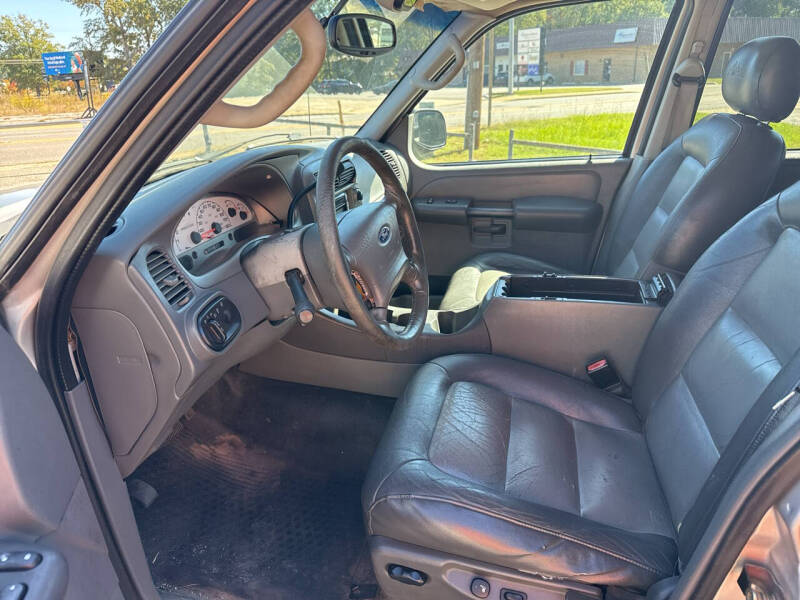 2004 Ford Explorer Sport Trac Adrenalin