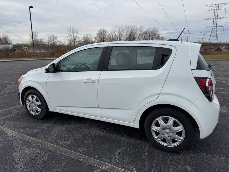 2016 Chevrolet Sonic LS Auto