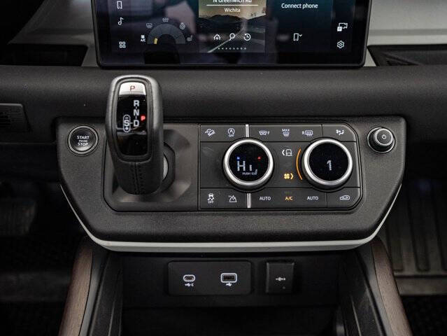 2023 Land Rover Defender 90 S
