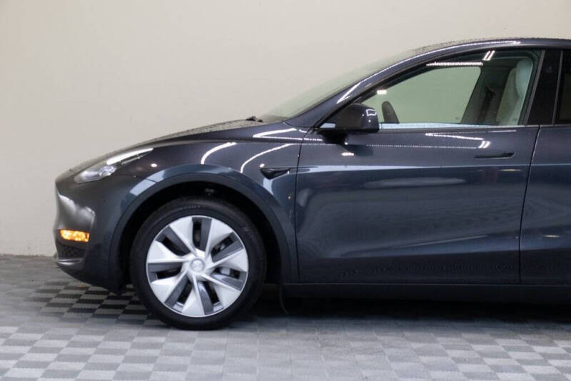 2024 Tesla Model Y Long Range