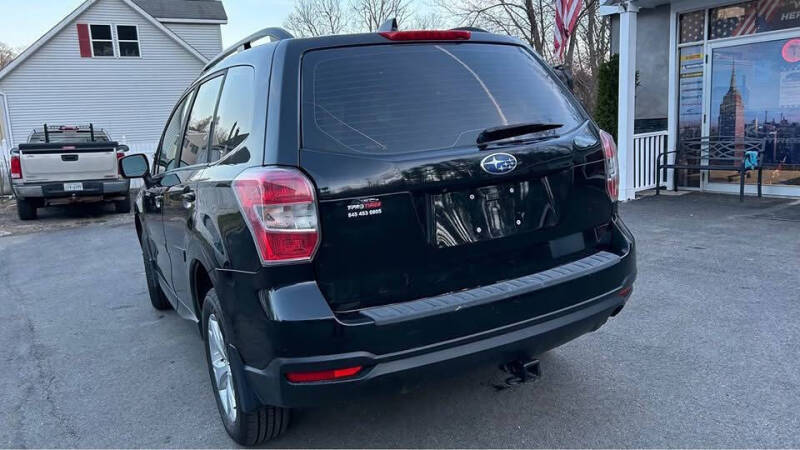 2016 Subaru Forester 2.5i