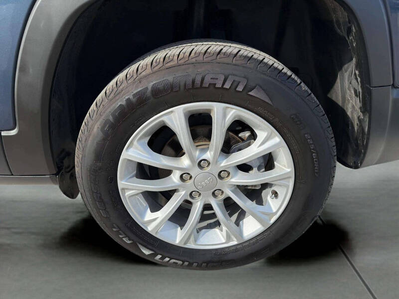 2020 Jeep Cherokee Latitude