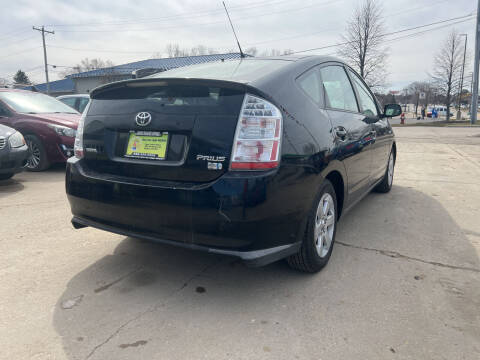 2009 Toyota Prius for sale at Super Trooper Motors in Madison WI