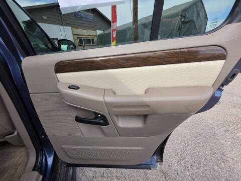 2004 Ford Explorer Eddie Bauer