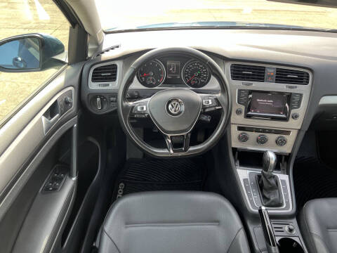 2015 Volkswagen Golf TSI S