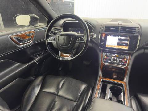 2017 Lincoln Continental Select