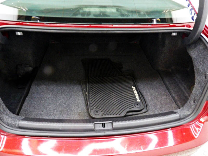 2015 Volkswagen Passat 1.8T Wolfsburg Edition