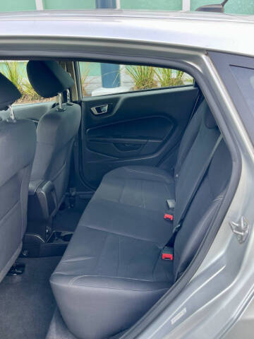 2014 Ford Fiesta SE