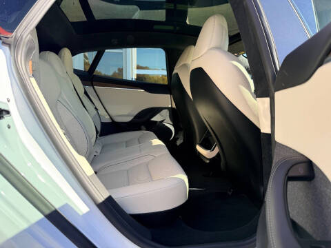 2021 Tesla Model S Plaid