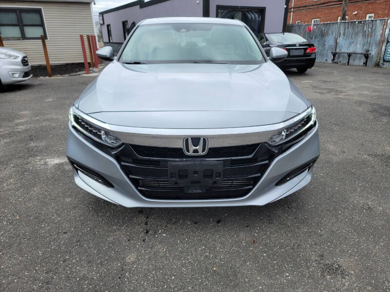 2018 Honda Accord EX photo 4