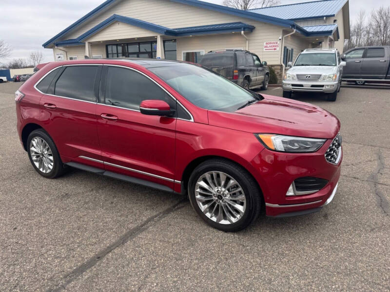 2022 Ford Edge Titanium photo 5