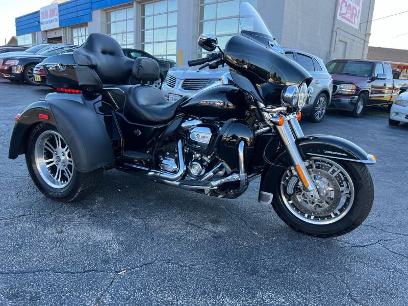 2018 Harley Davidson  Tri Glide Ultra for sale at Brian Jones Motorsports Inc in Danville VA