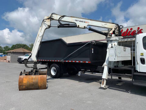 2015 Freightliner M2 106