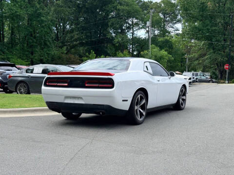 2017 Dodge Challenger SXT