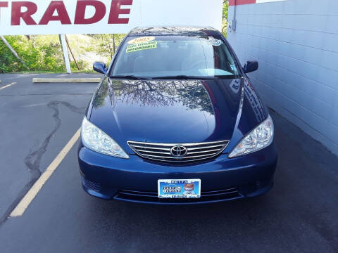 2005 Toyota Camry LE