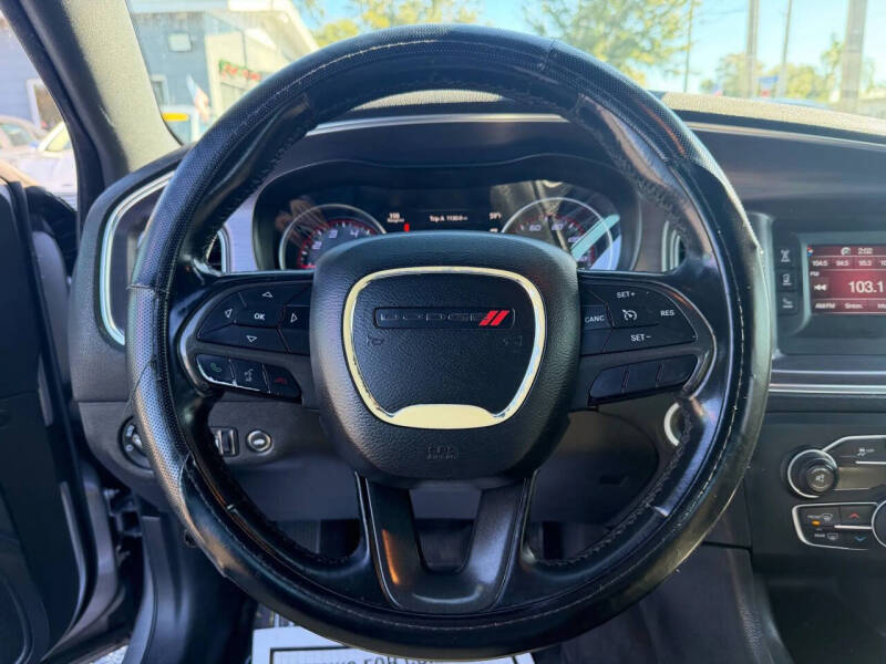 2015 Dodge Charger SE