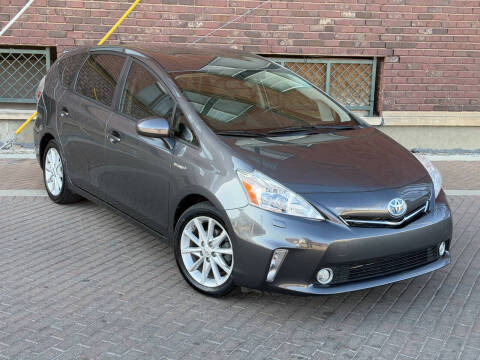 2013 Toyota Prius v Five