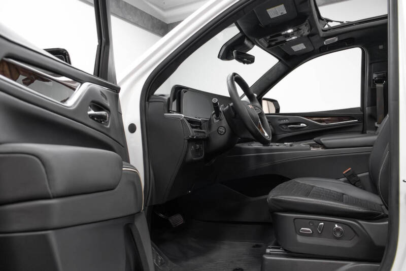 2022 Cadillac Escalade Sport Platinum