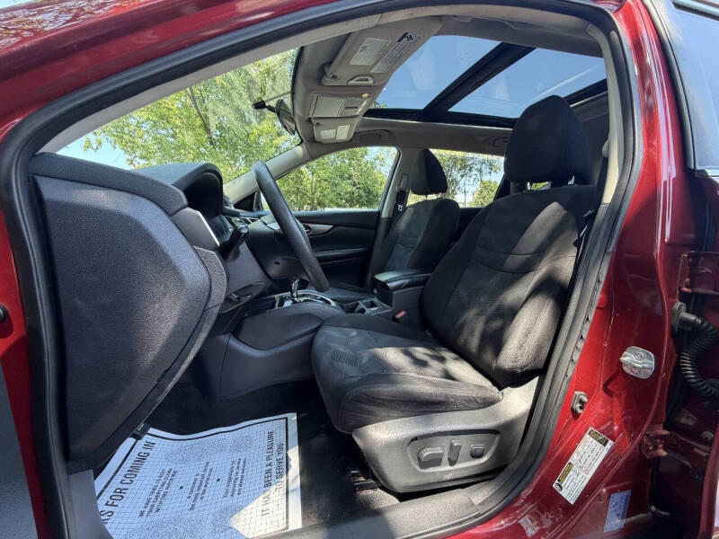 2016 Nissan Rogue SV