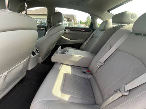 2017 Genesis G80