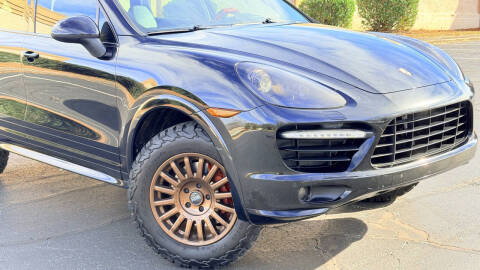 2013 Porsche Cayenne GTS