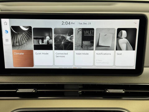 2024 Genesis GV60 Standard