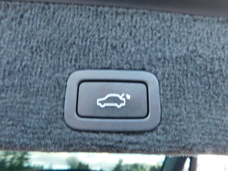 2016 Volvo XC60 T5 Platinum