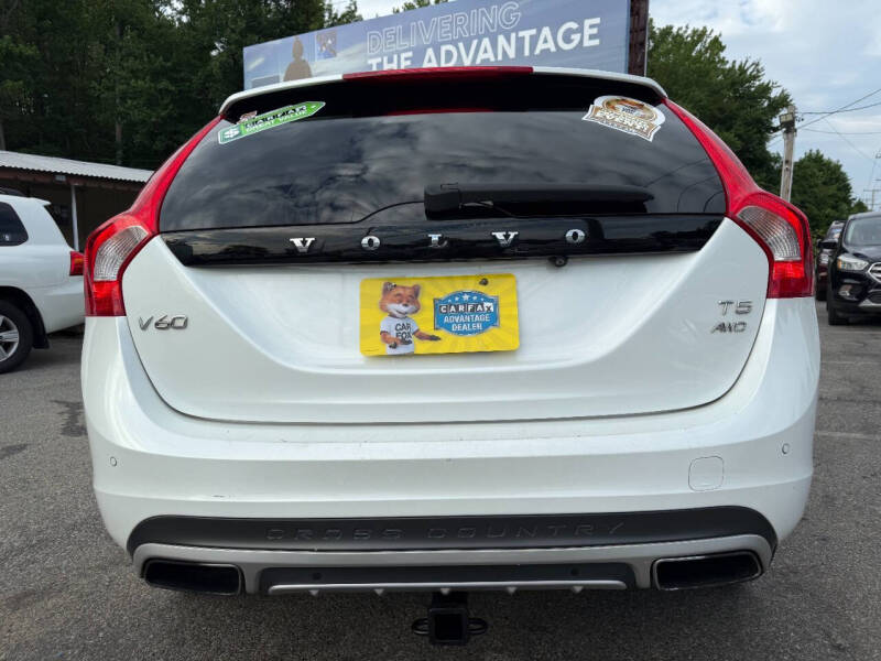 2015 Volvo V60 Cross Country T5 Platinum