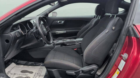 2017 Ford Mustang V6