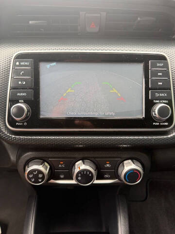 2021 Nissan Kicks S