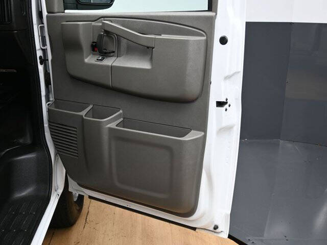 2024 Chevrolet Express 3500