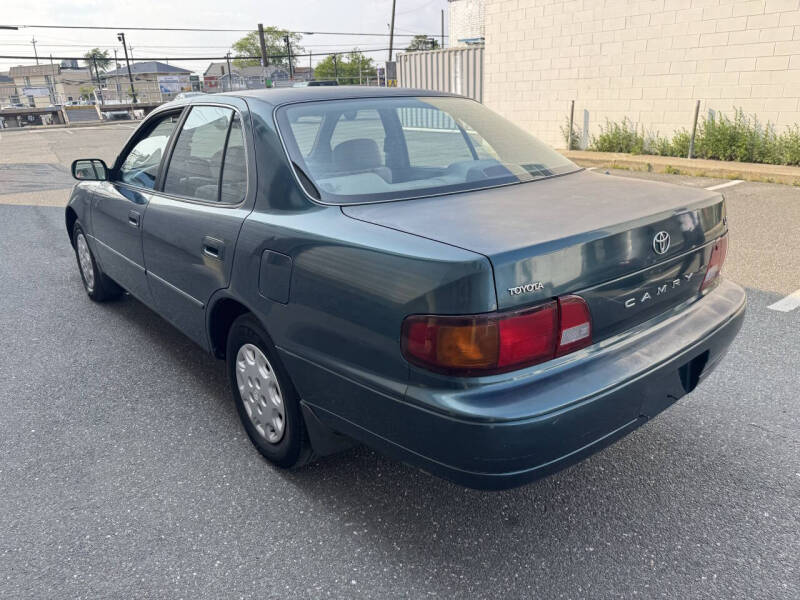 1996 Toyota Camry LE