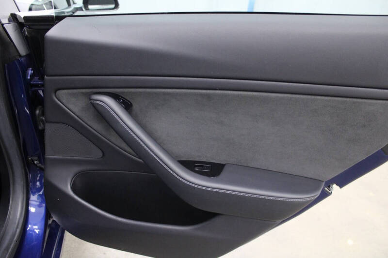 2019 Tesla Model 3 Mid Range