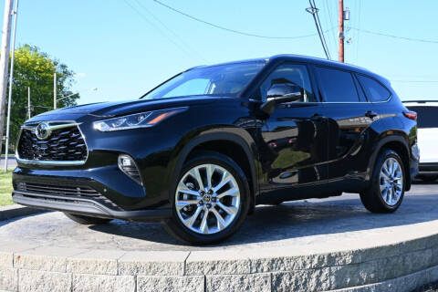 2021 Toyota Highlander for sale at Platinum Motors LLC in Heath OH