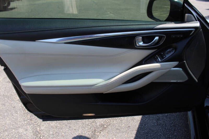 2018 Infiniti Q60 3.0T Luxe