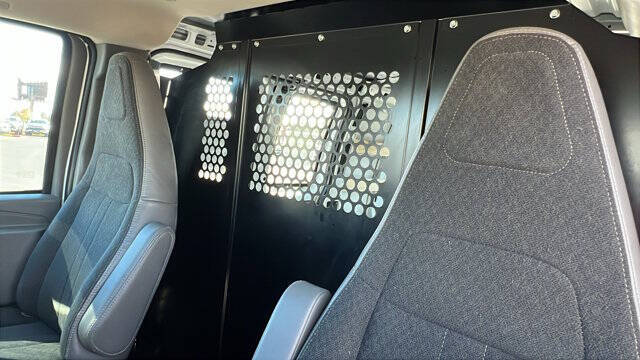 2023 GMC Savana 2500