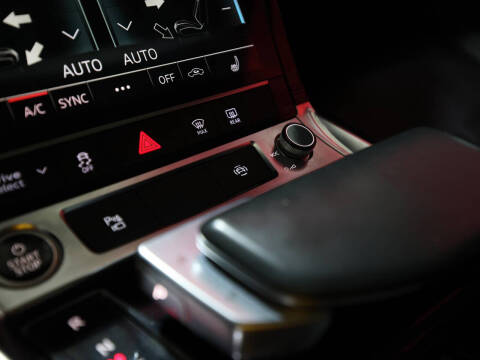 2021 Audi e-tron quattro Premium