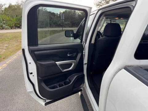 2018 Nissan Titan SV