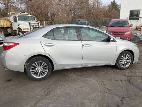 2015 Toyota Corolla LE Plus