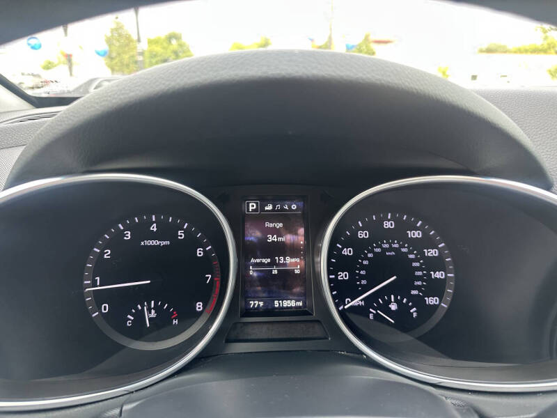 2018 Hyundai Santa Fe SE