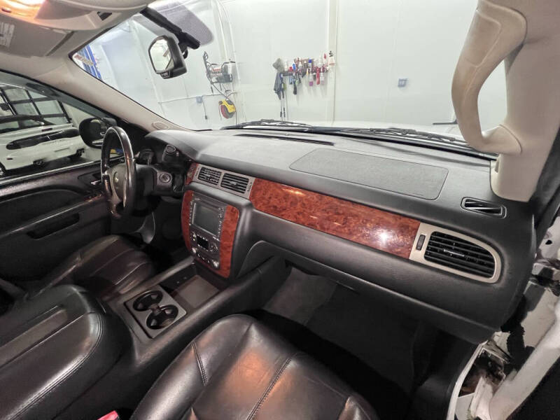 2014 Chevrolet Suburban LT