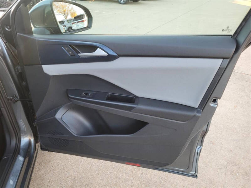 2023 Volkswagen Taos SE