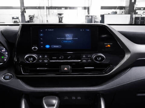 2017 Toyota Highlander LE