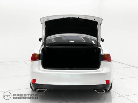 2017 Lexus IS 300