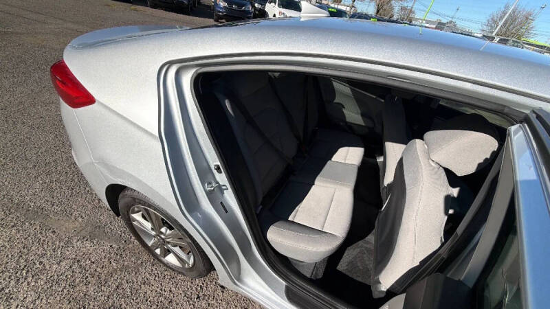 2018 Hyundai Elantra