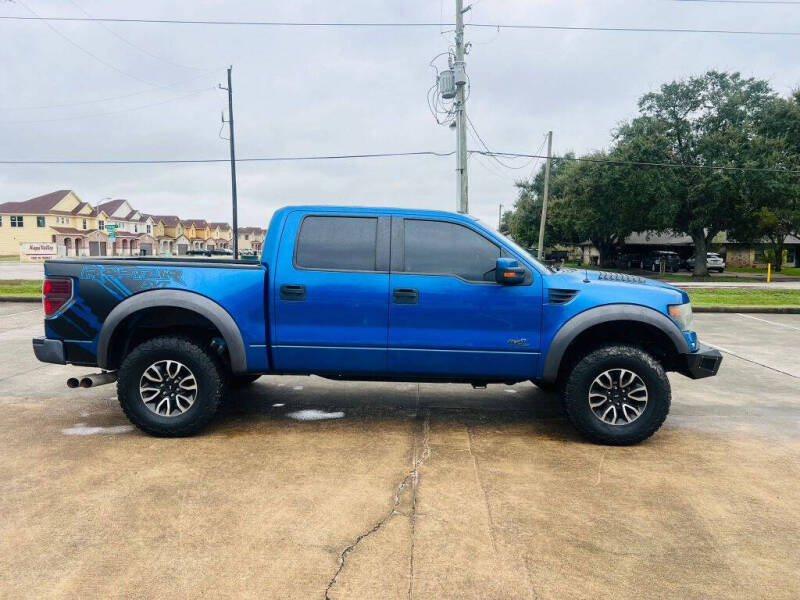 2013 Ford F-150 SVT Raptor photo 22