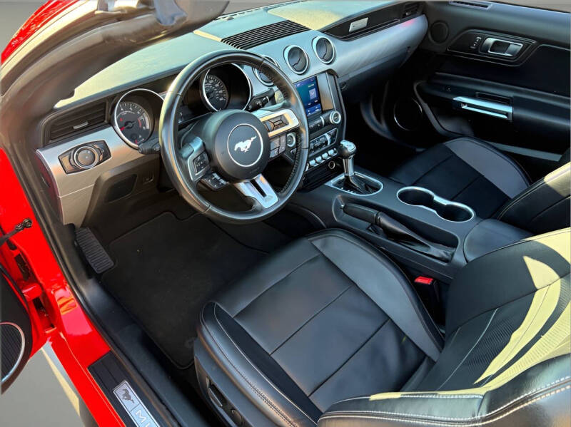 2022 Ford Mustang EcoBoost Premium