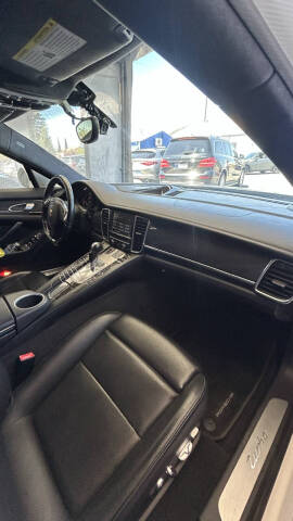 2012 Porsche Panamera Turbo