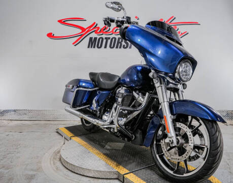 2022 Harley-Davidson Street Glide