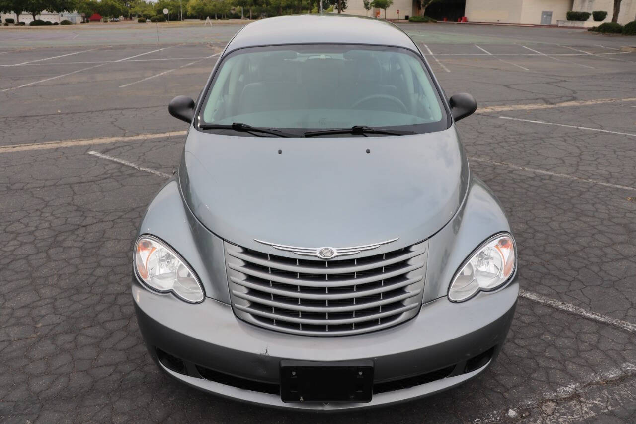 Gray 2009 Chrysler PT Cruiser Base 4dr Wagon 2
